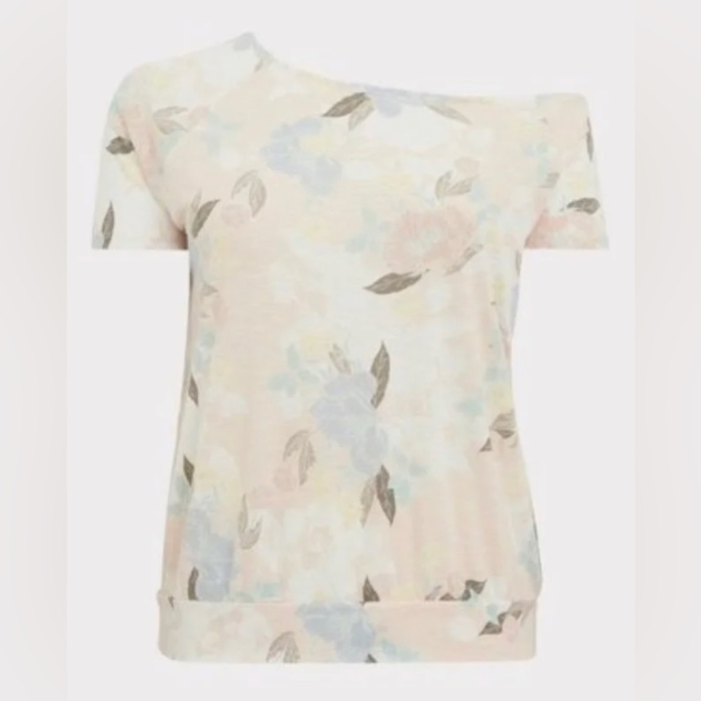 Torrid 5 Peach Floral Off-Shoulder
Featherlight Slub Short Sleeve Tee